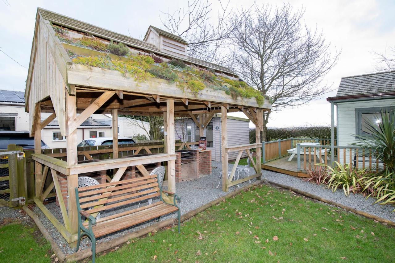 Seaways Glamping, Cedar Apartment Driffield Exterior photo